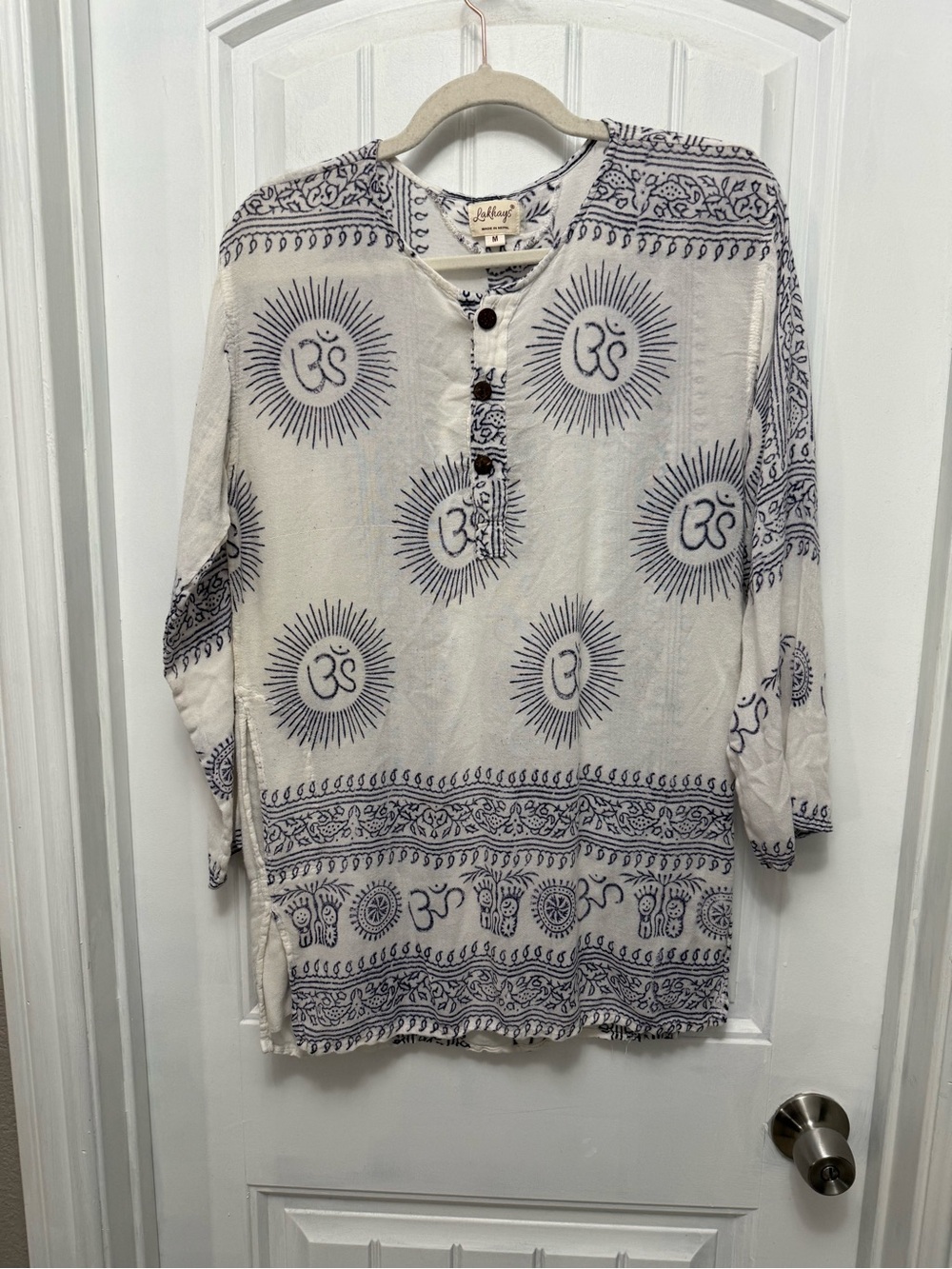 Lakhays Om Mantra Light Summer Kurta Size medium (23-11)